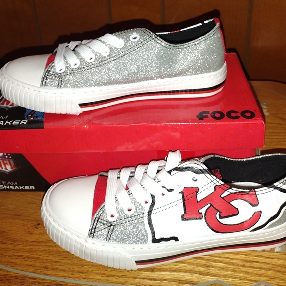 Kansas City chiefs shoe's - Picture 3 of 3